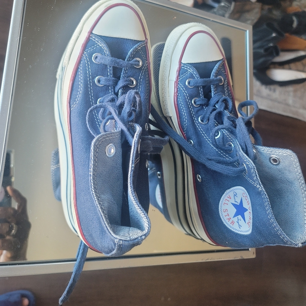 Sneakers - Picture 2 of 3